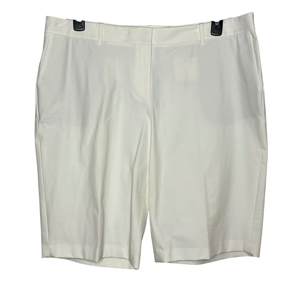 LAFAYETTE 148 NEW YORK Plus Size 16 NEW White Tailored Bermuda Shorts